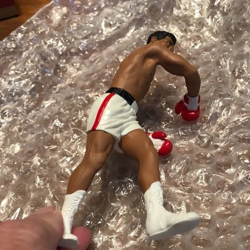 Hallmark Muhammad Ali ornament 1999‎